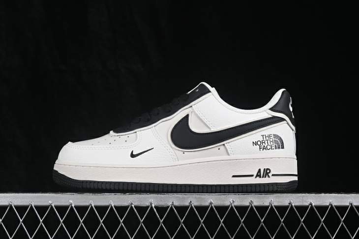 Picture of Air Force 1 _SKUfw23893569084013967fw